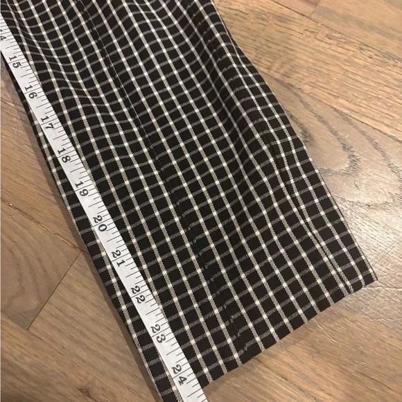 Anthropologie Black and White Essential Slim. XS - Picture 9 of 9